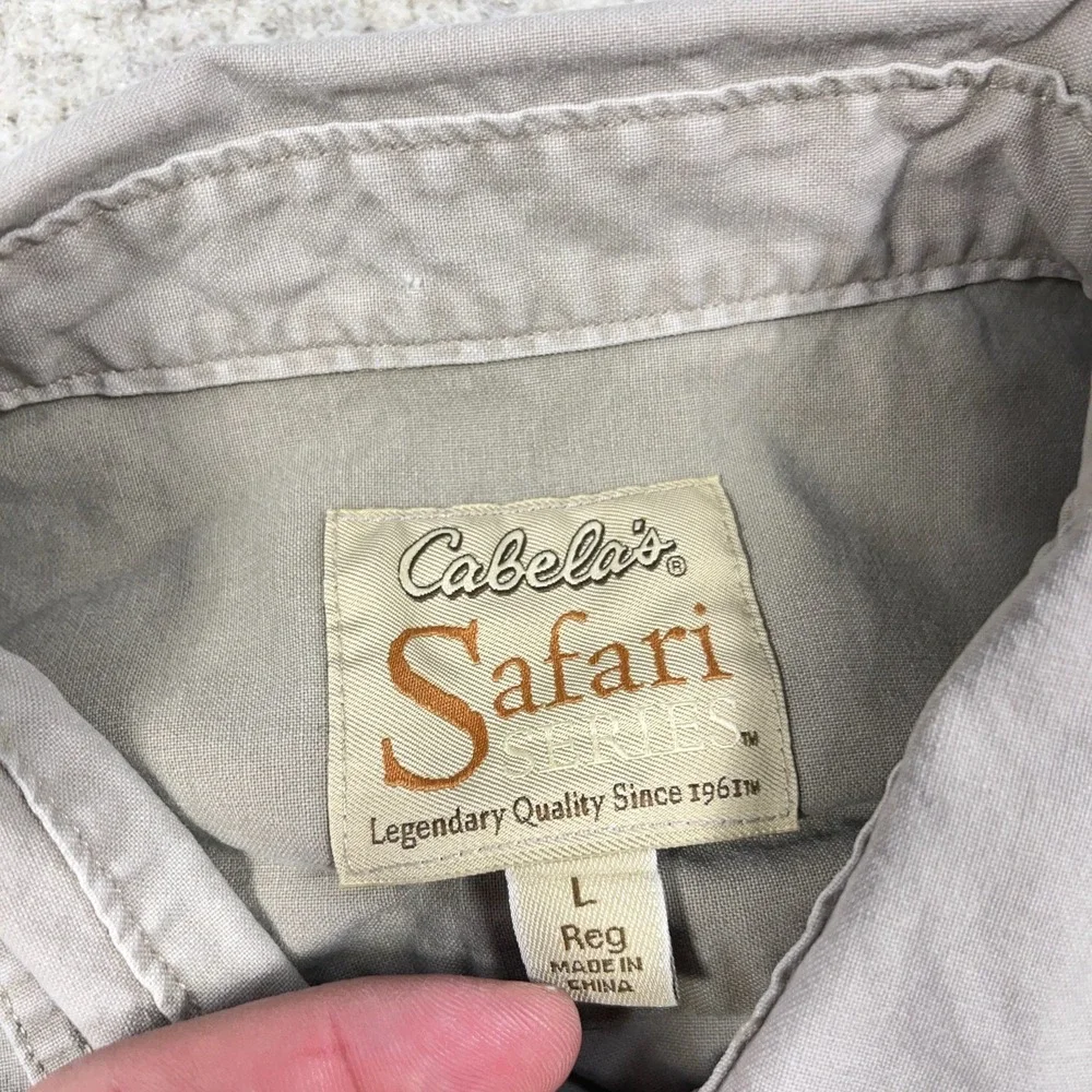 Cabelas Safari Shirt Men Large Tan Khaki Pockets Camp Hiking Guide - Picture 3 of 14